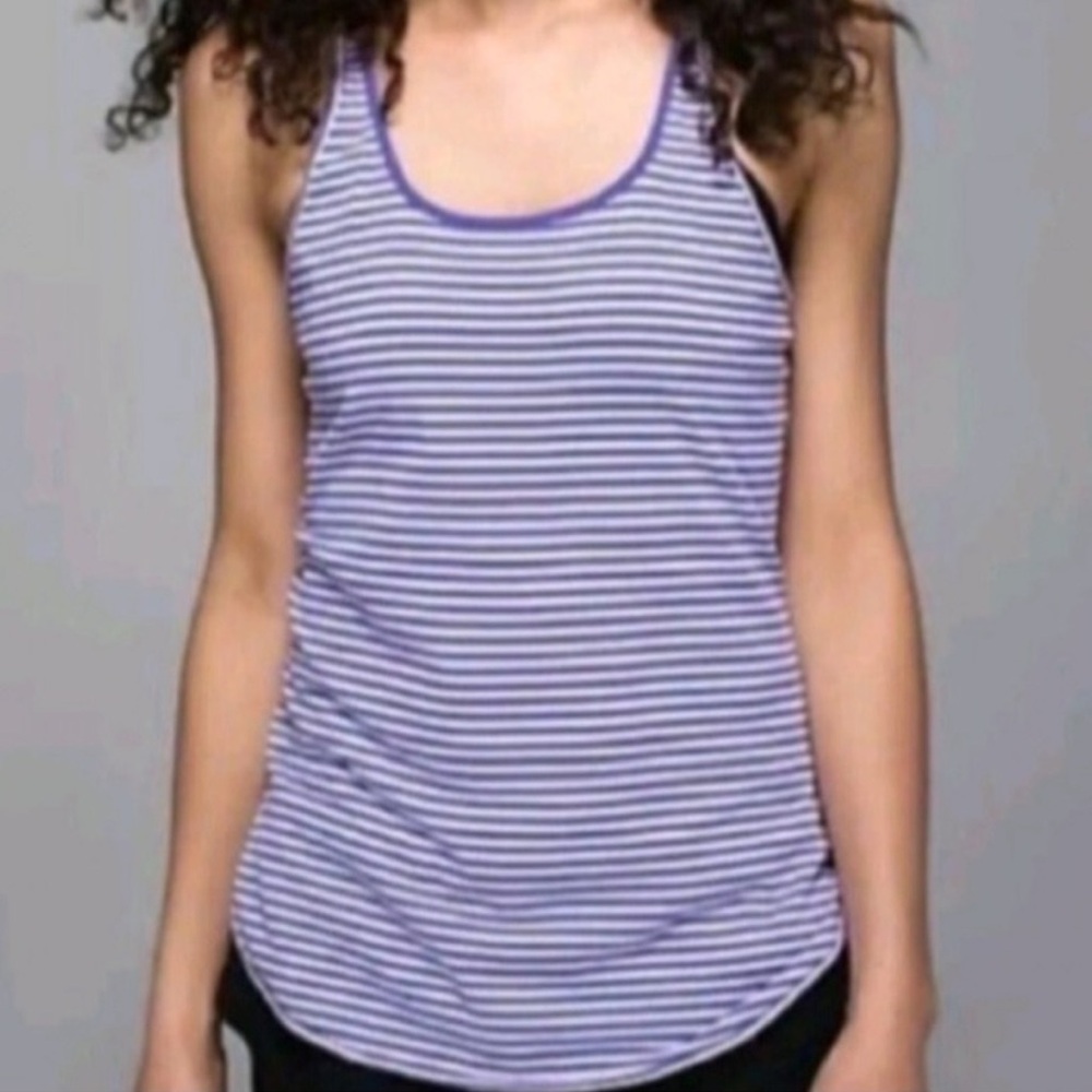 Lululemon tank tops- set of 2! - Picture 5 of 16